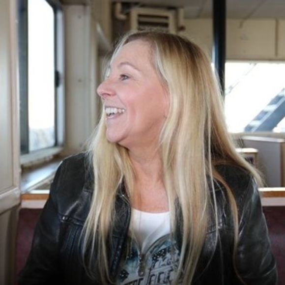 Meet your Posher, Penni - Picture 1 of 1